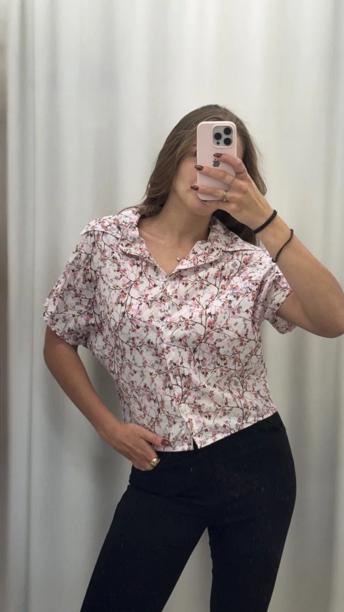 Camisa floreada