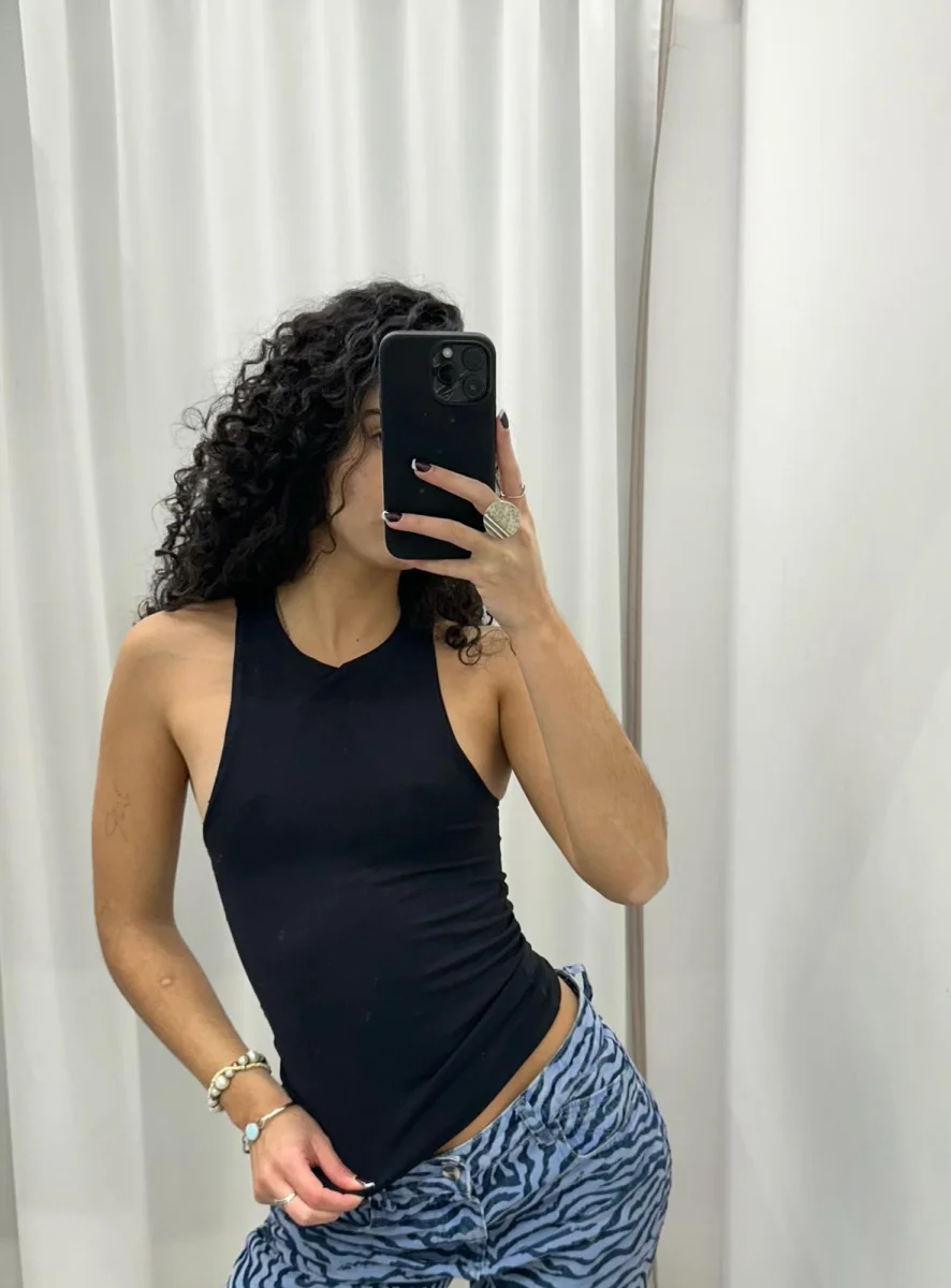Musculosa entallada