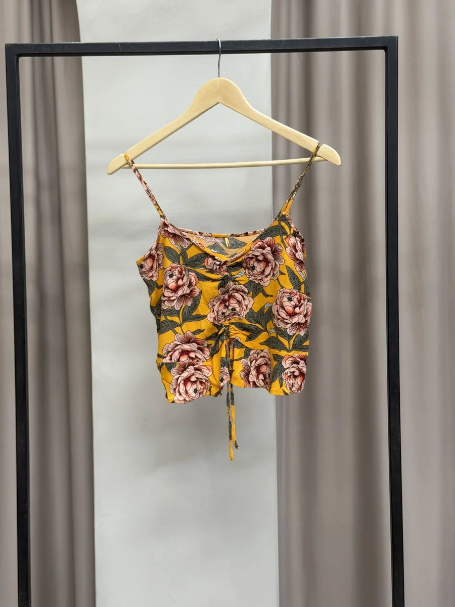 Blusa mostaza floreada