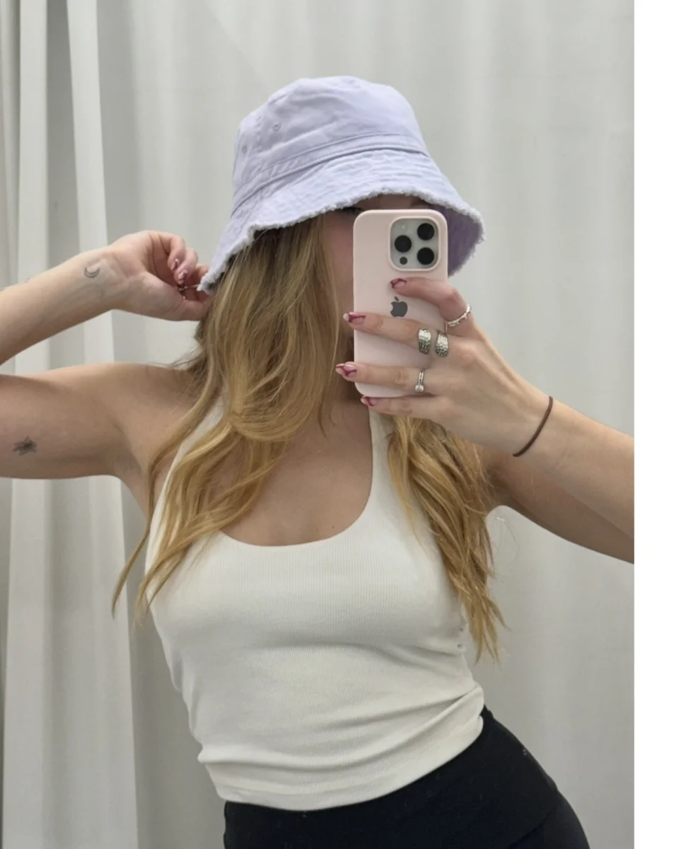 Gorro piluso H&M con etiqueta