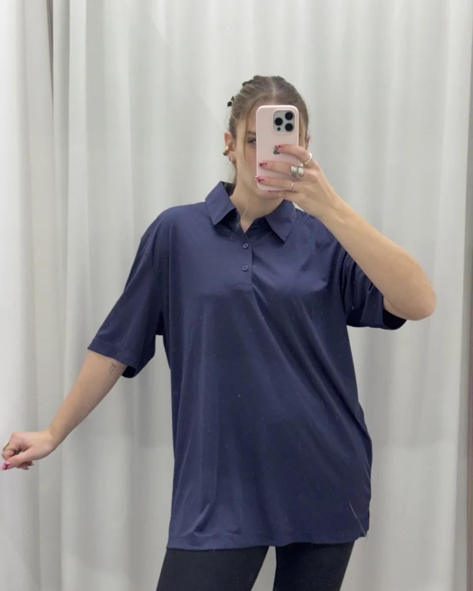Remera violeta