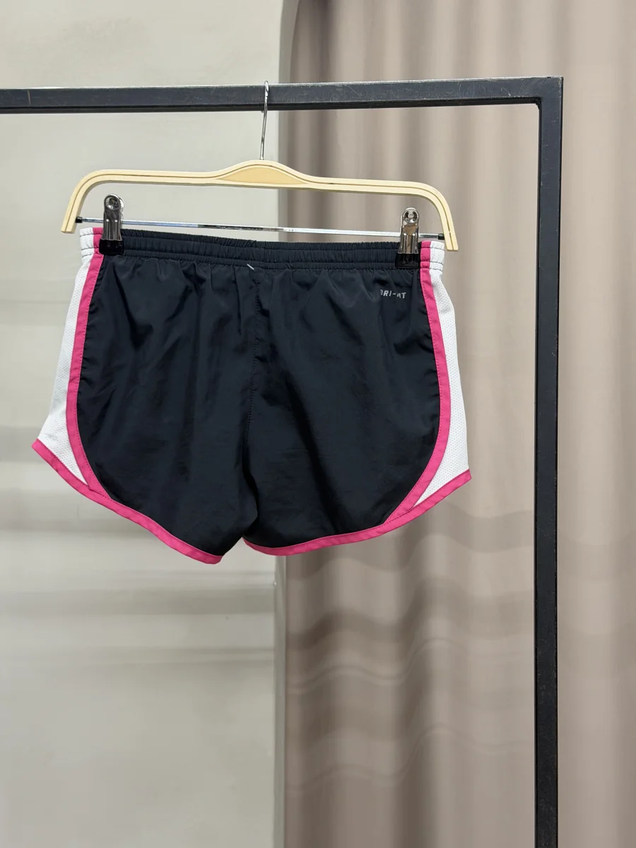 Short Nike