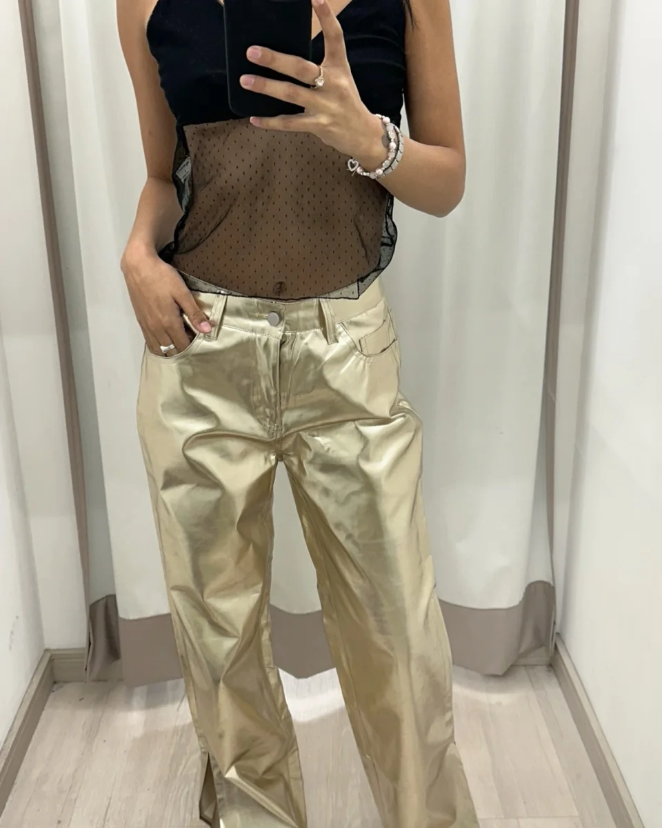 Pantalón dorado