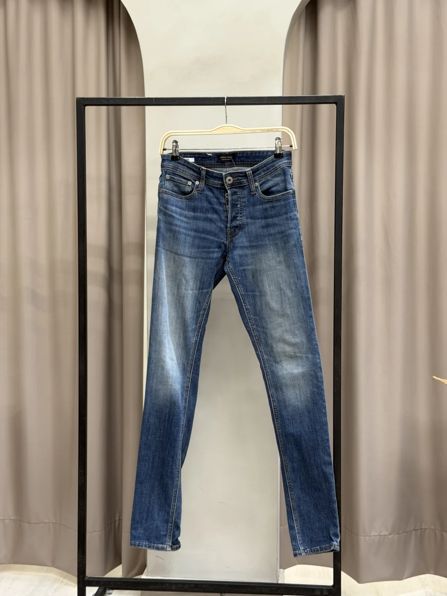 Jean JJ