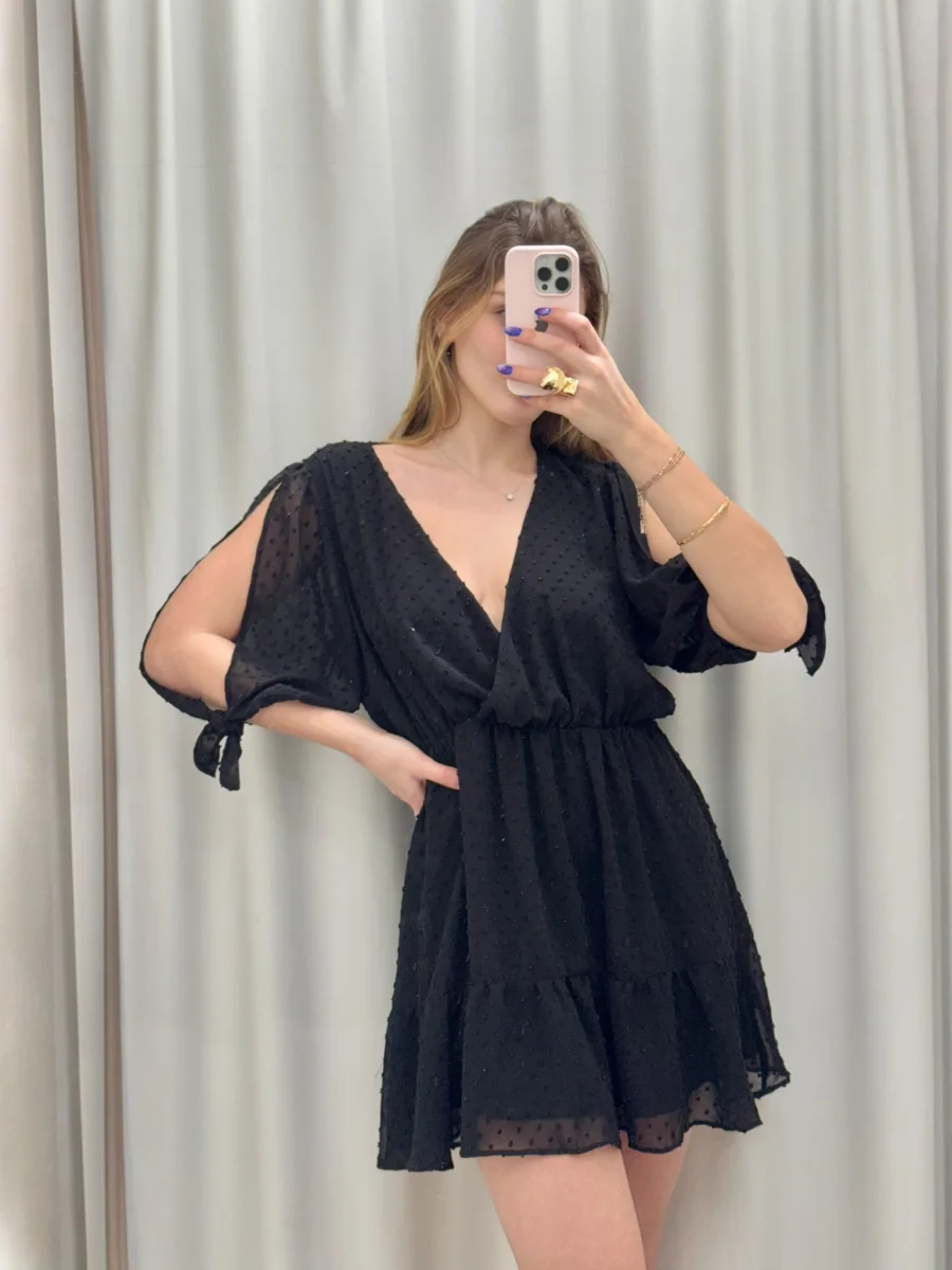 Vestido negro texturado