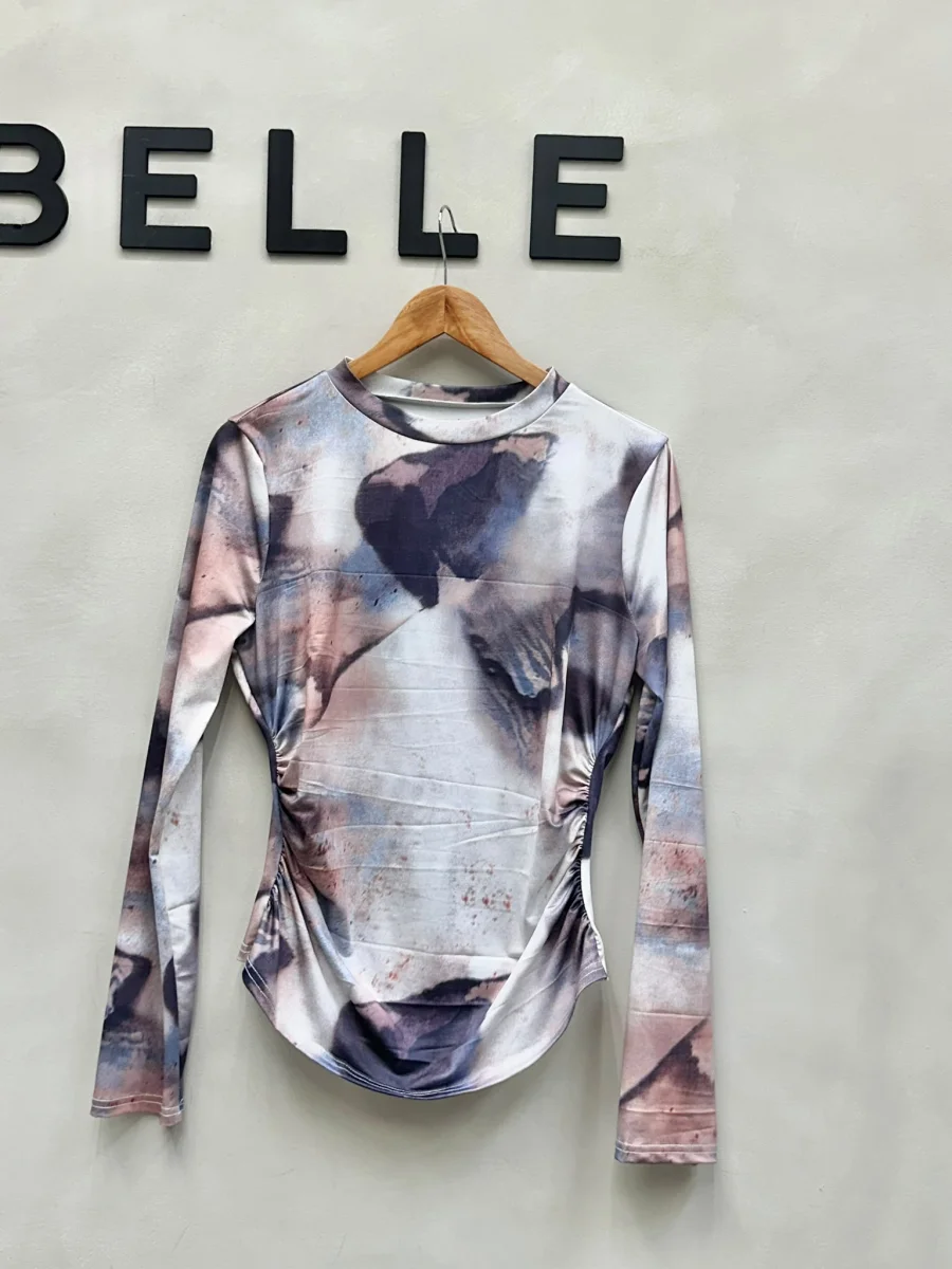 Remera degrade con frunce